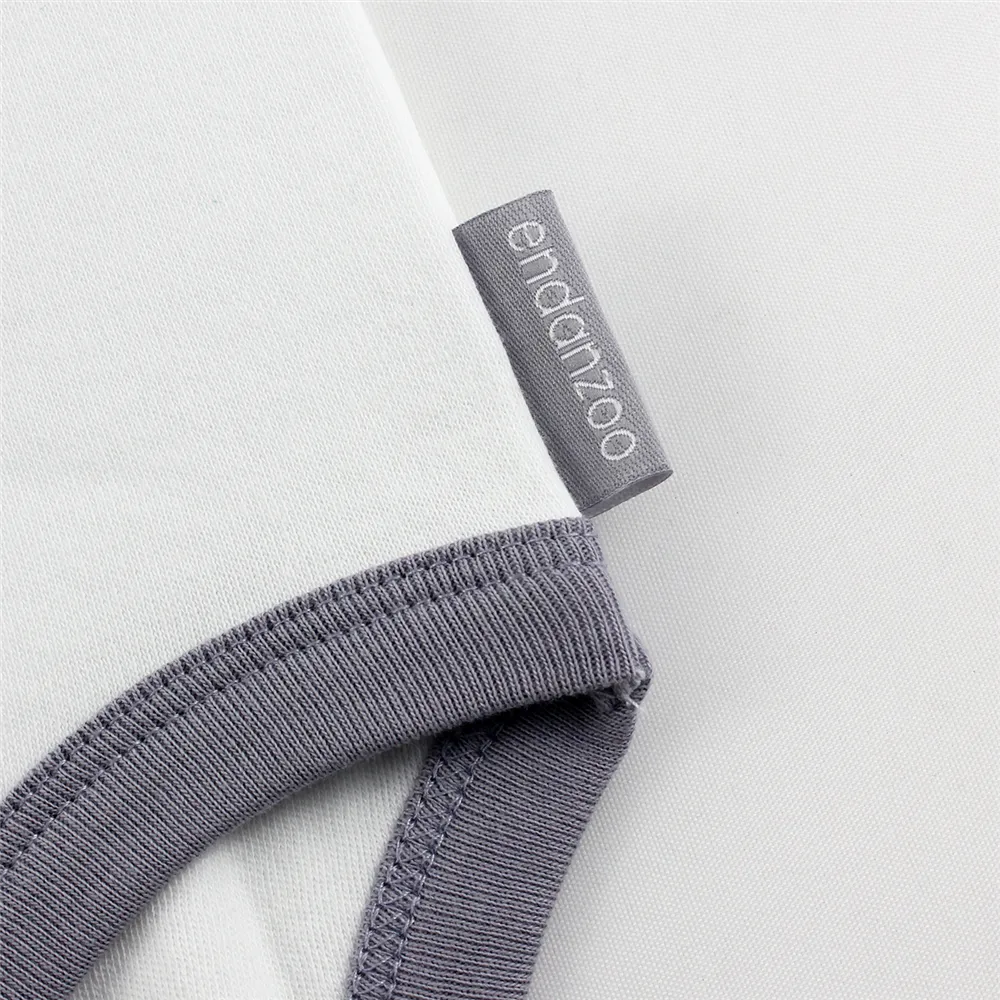 Endanzoo Organic Long Sleeve Onesie - Jen and Polar Bear