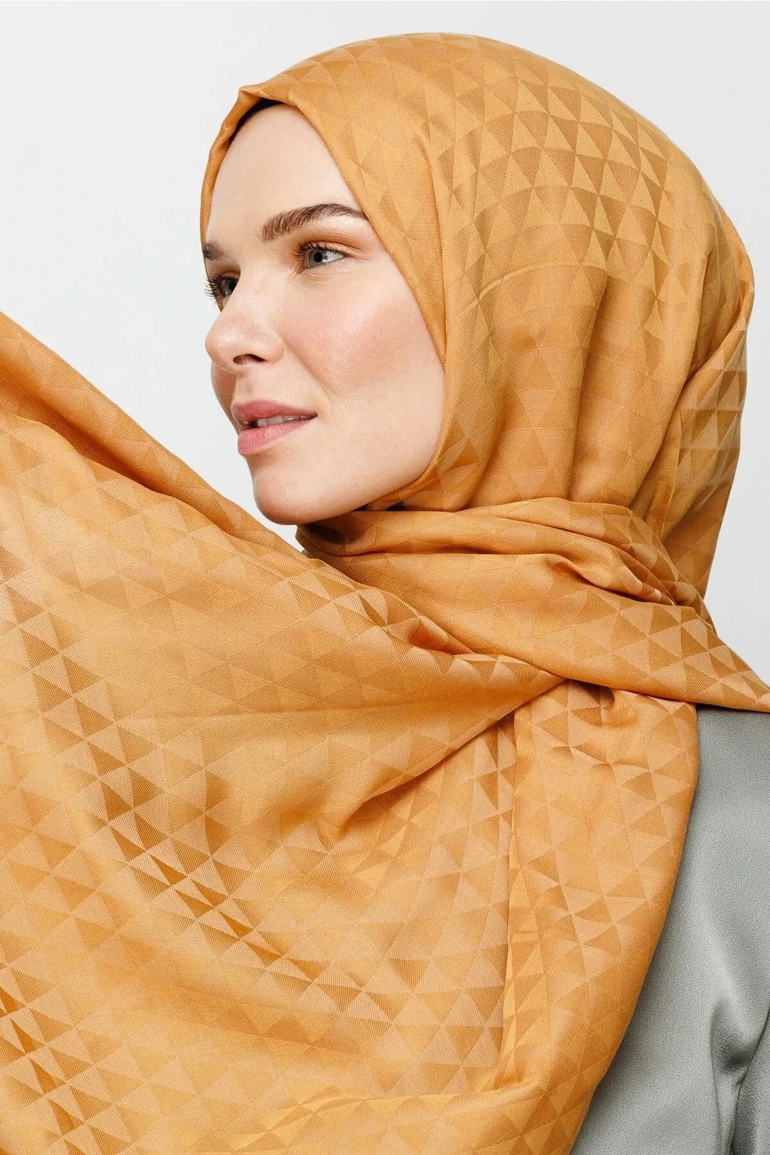 Mustard Prism Pattern Cotton Jacquard Hijab