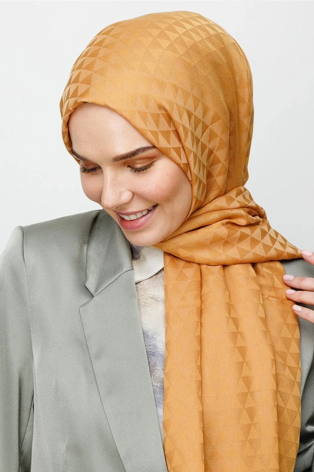 Mustard Prism Pattern Cotton Jacquard Hijab