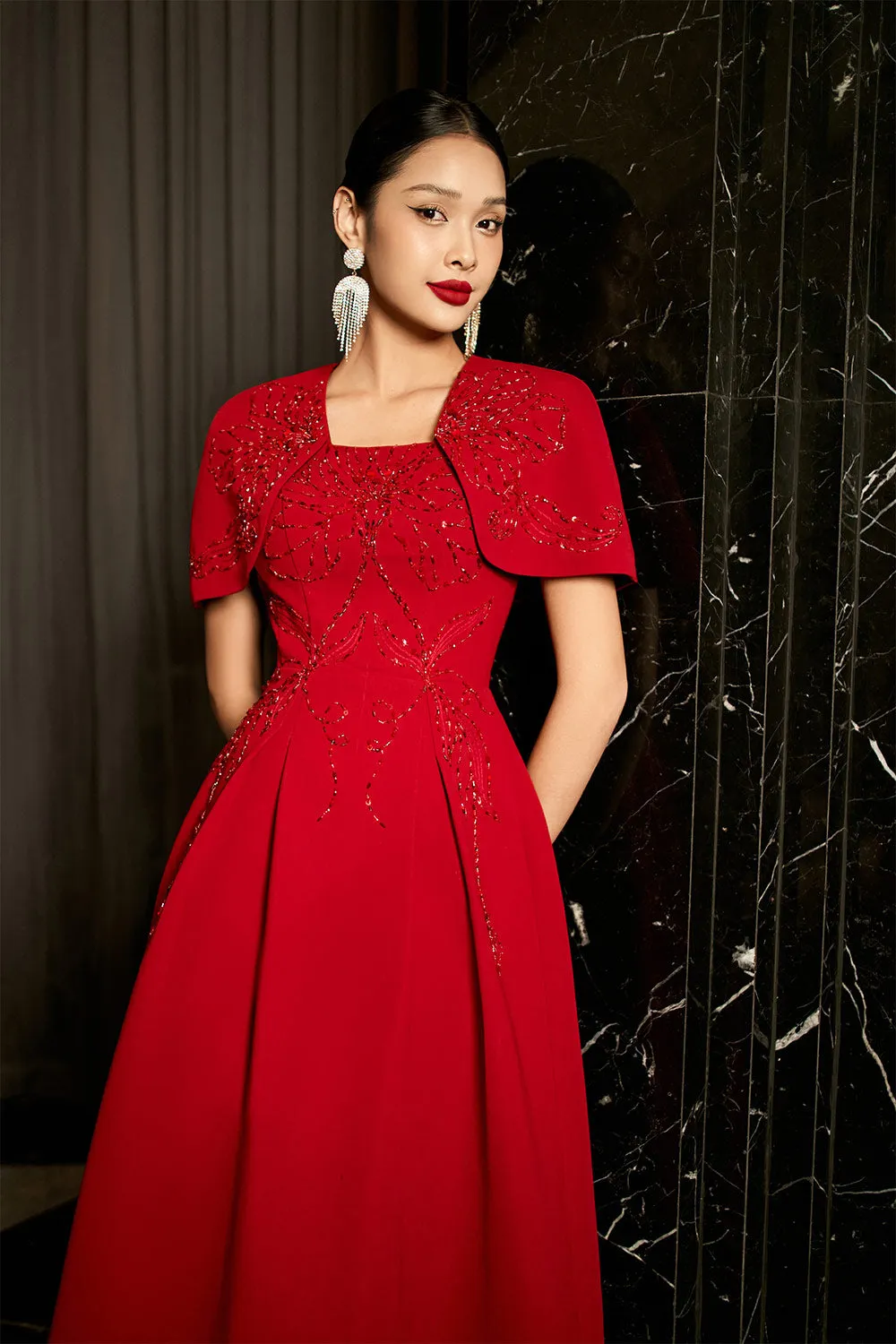 Ruby Gored Cape Sleeved Linen Blend Midi Dress