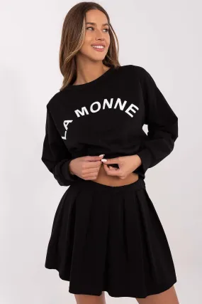 Sweatshirt and pleated skirt stylish set