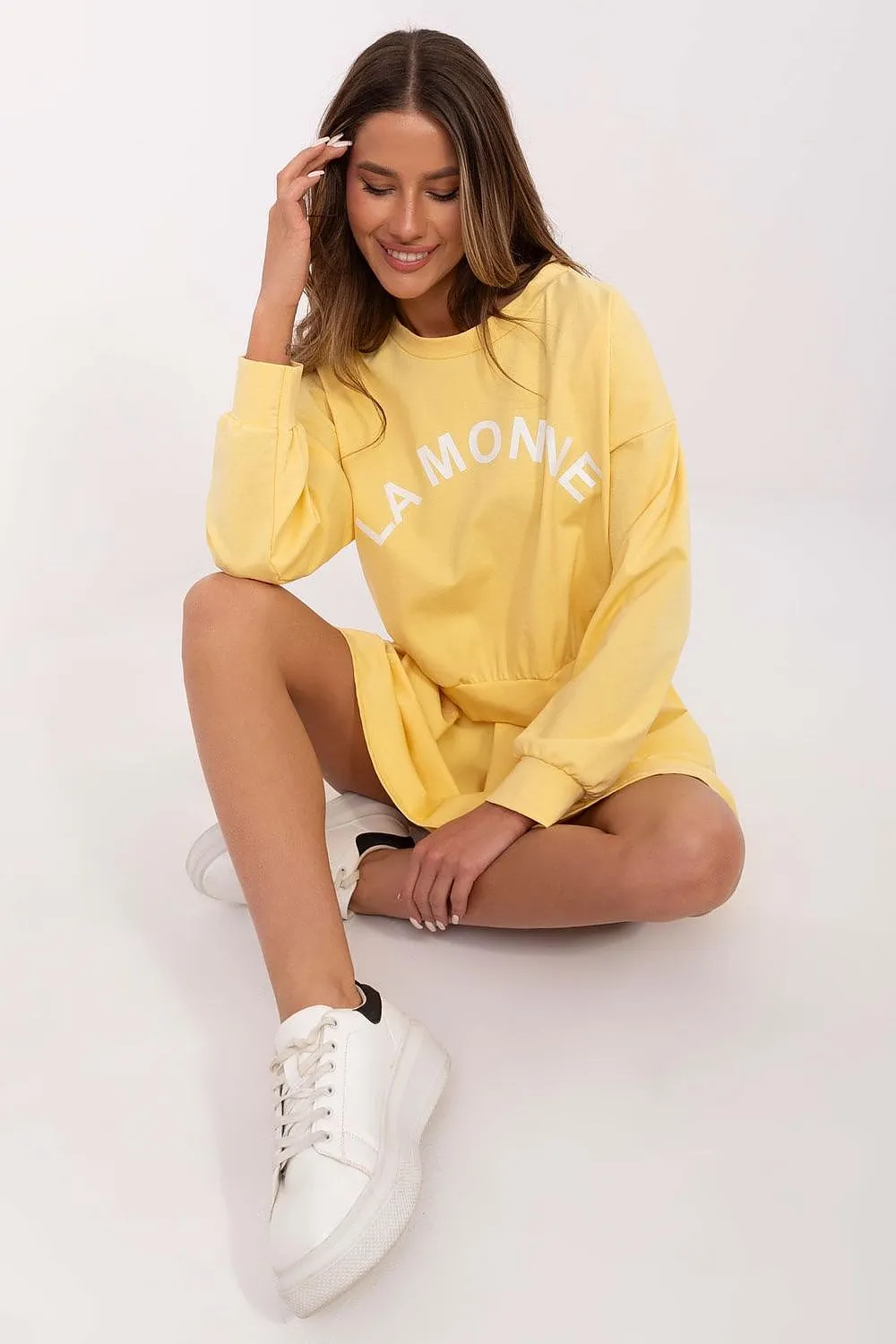 Sweatshirt and pleated skirt stylish set